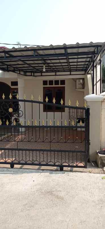 dijual rumah pancoran mas depok