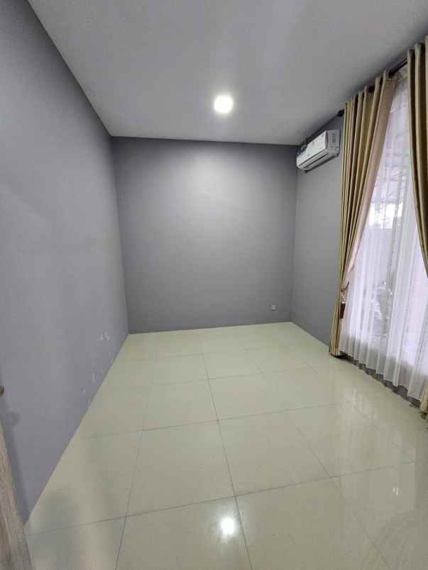 dijual rumah pantai mentari