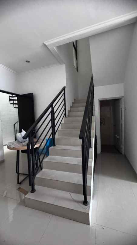 dijual rumah pantai mentari