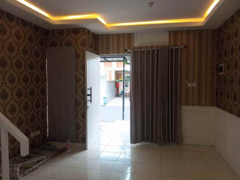 dijual rumah paradise serpong city