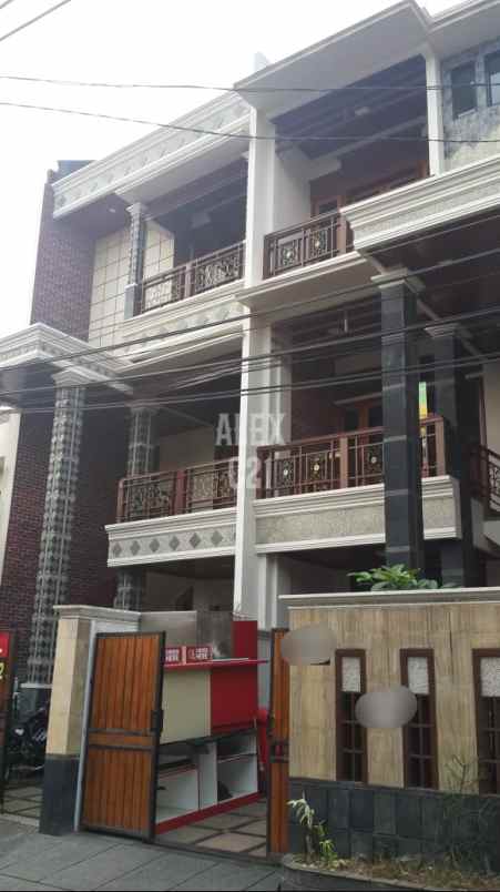 dijual rumah pasar minggu