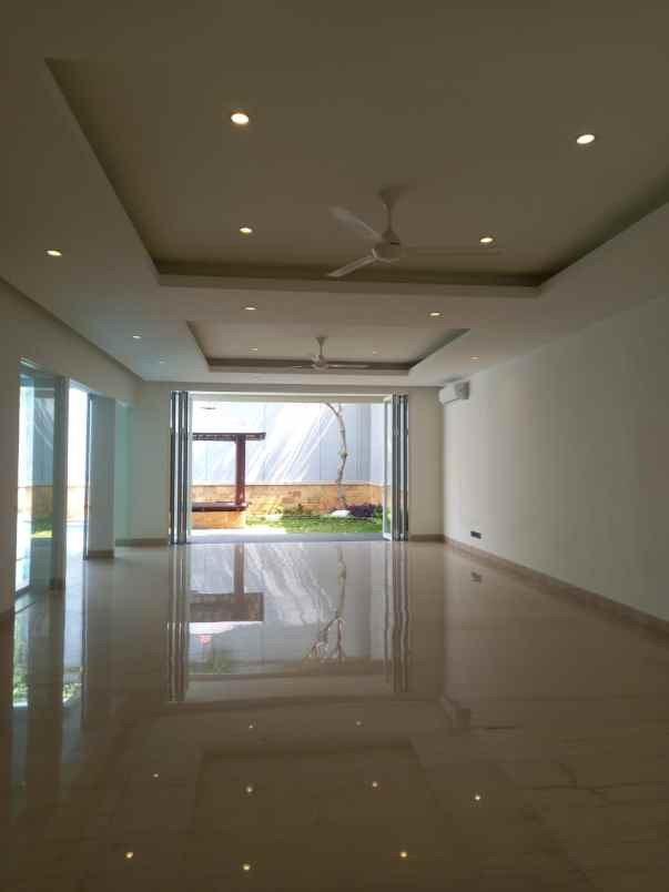 dijual rumah pejaten barat