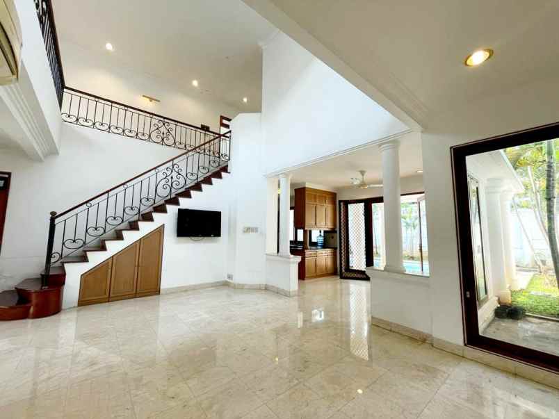 dijual rumah pejaten barat