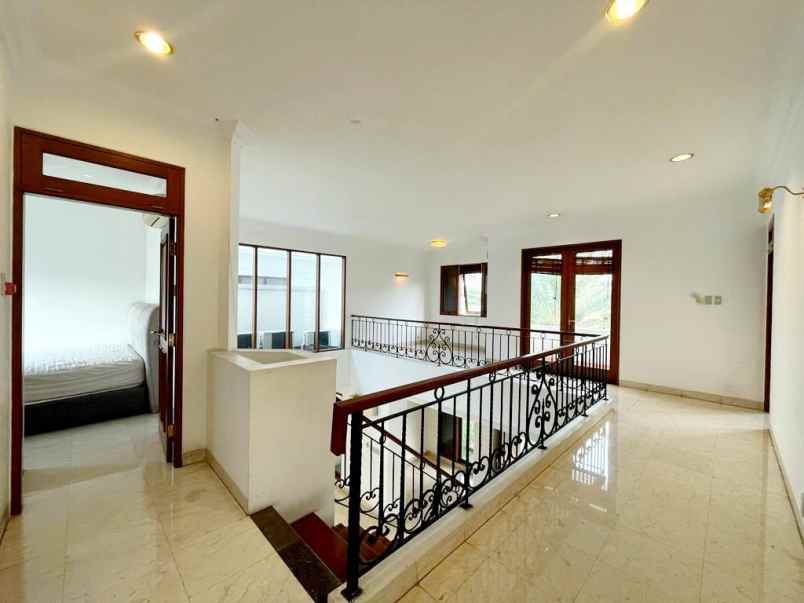 dijual rumah pejaten barat