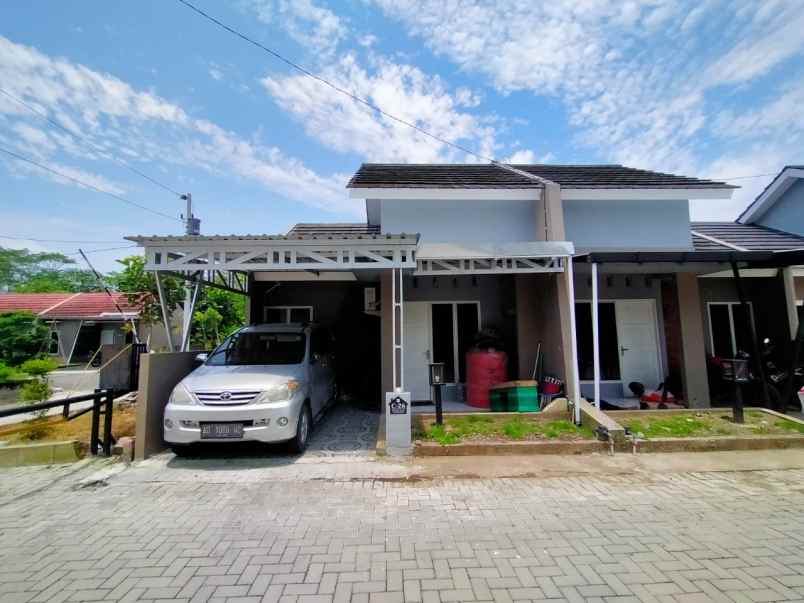 dijual rumah pengging teras boyolali