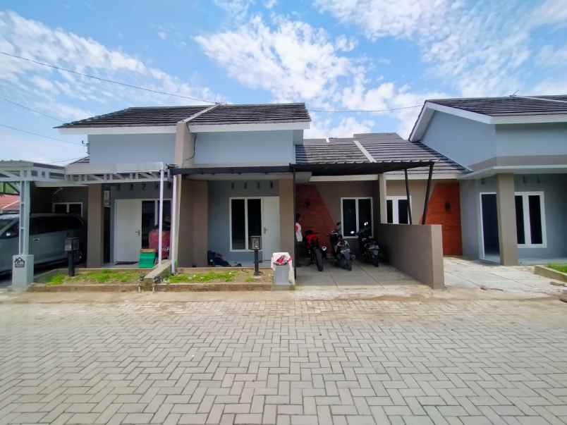 dijual rumah pengging teras boyolali