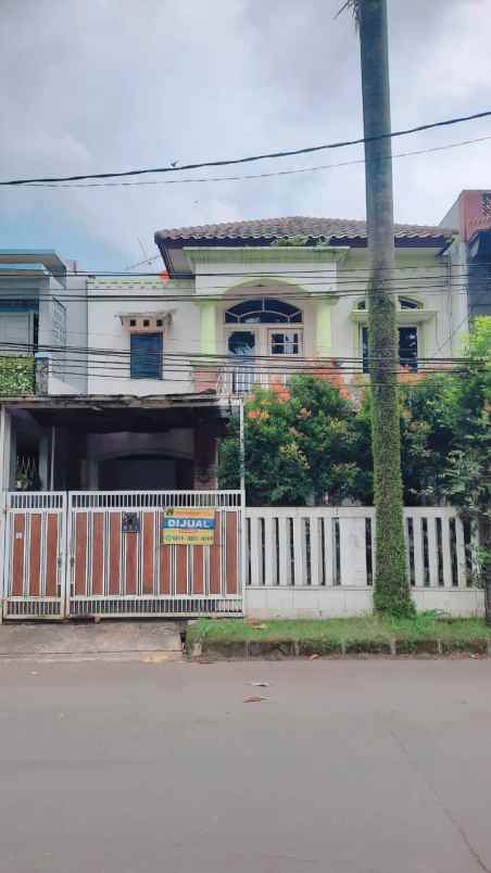 dijual rumah perum bukit cimanggu city