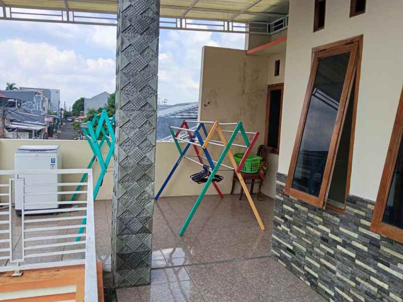 dijual rumah perum bumi inti persada