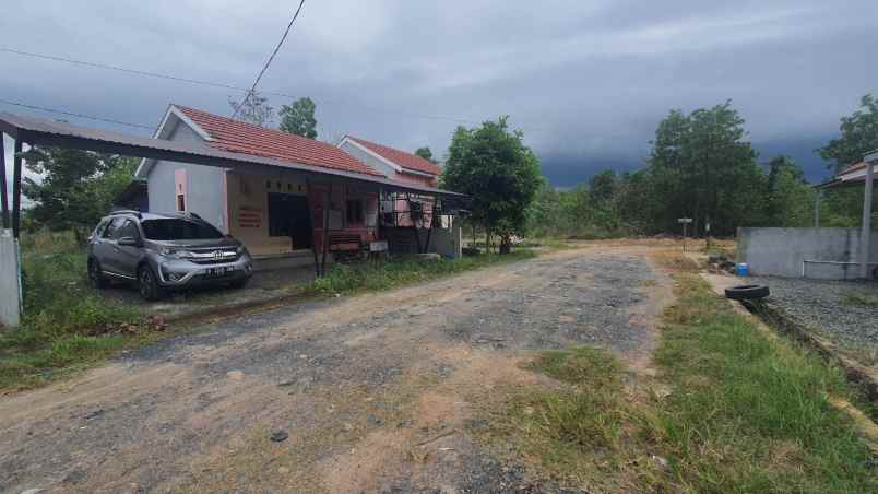 dijual rumah perum komplek guntung