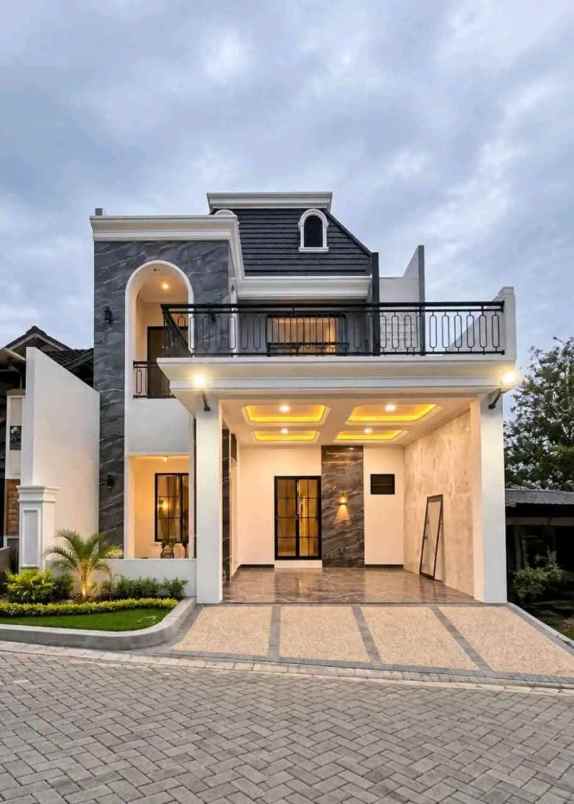dijual rumah perum oma campus dau
