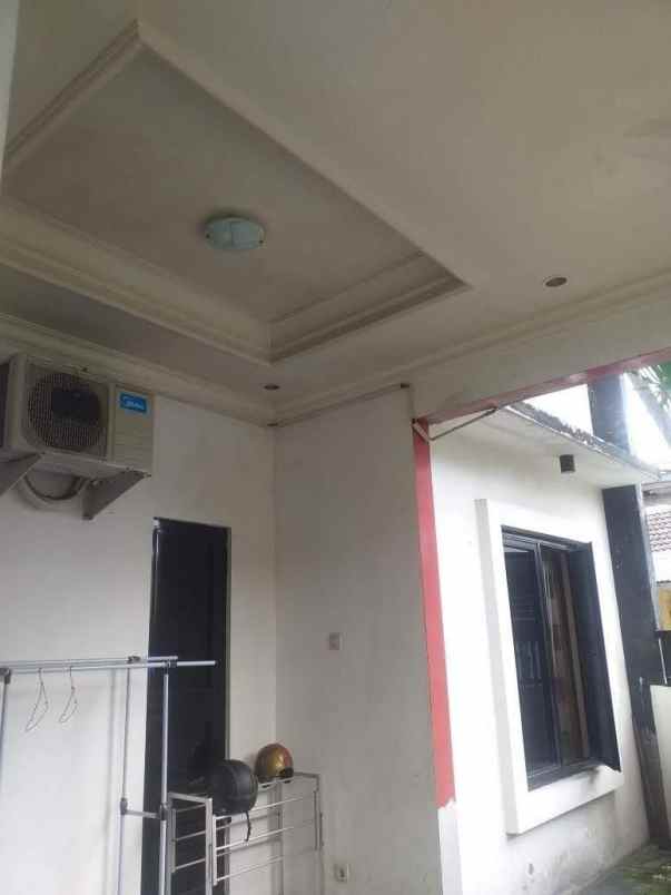 dijual rumah perumahan babatan wiyung