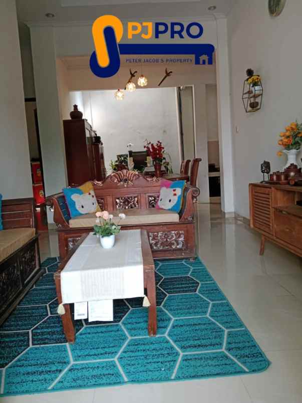 dijual rumah perumahan green garden 2