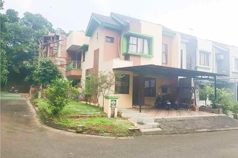 dijual rumah perumahan legenda wisata