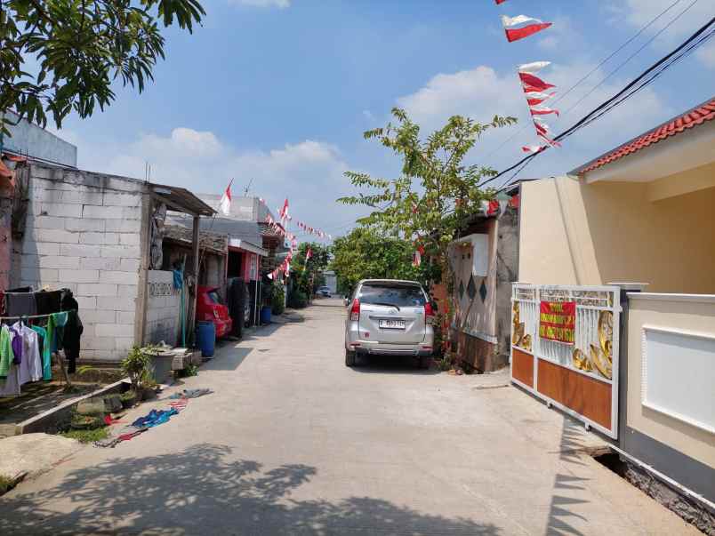dijual rumah perumahan mekarsari permai