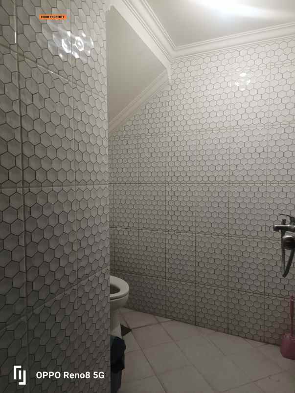 dijual rumah perumahan raffles hills