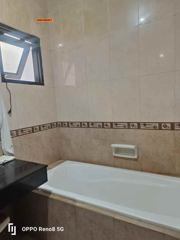 dijual rumah perumahan raffles hills