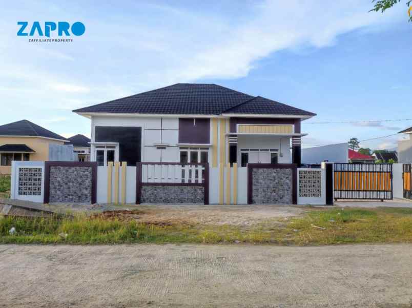 dijual rumah perumahan samitra garden