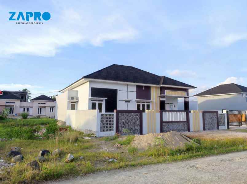 dijual rumah perumahan samitra garden