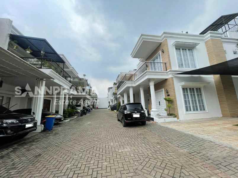 dijual rumah pesanggrahan