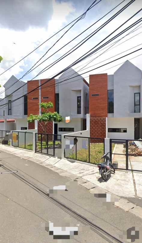 dijual rumah pesanggrahan