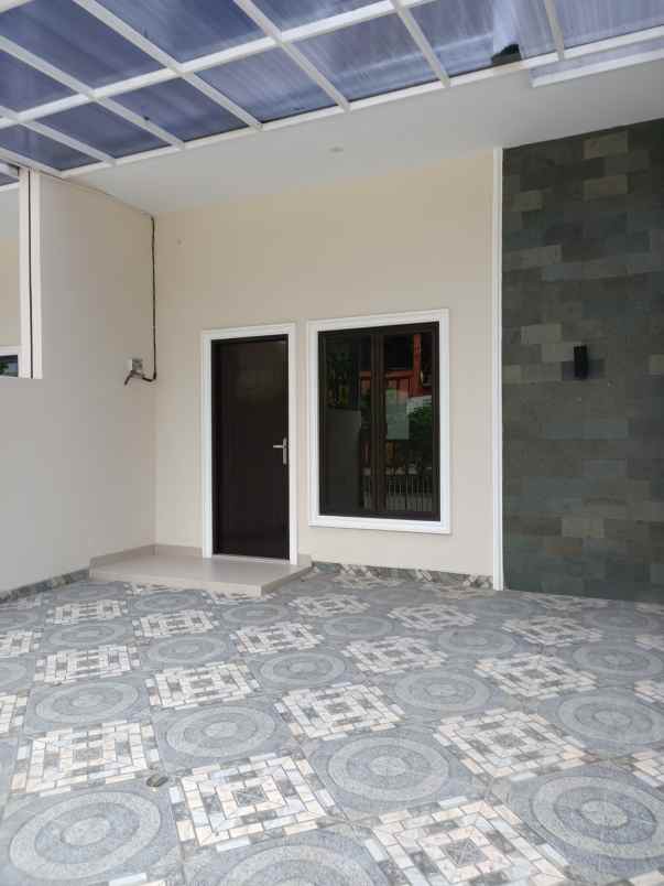 dijual rumah pesona anggrek