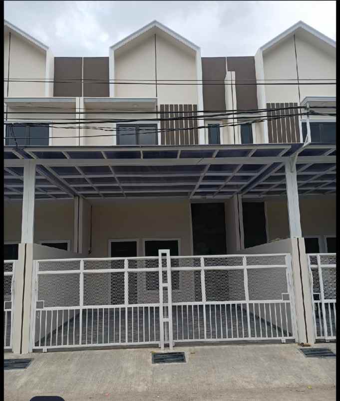 dijual rumah pesona anggrek