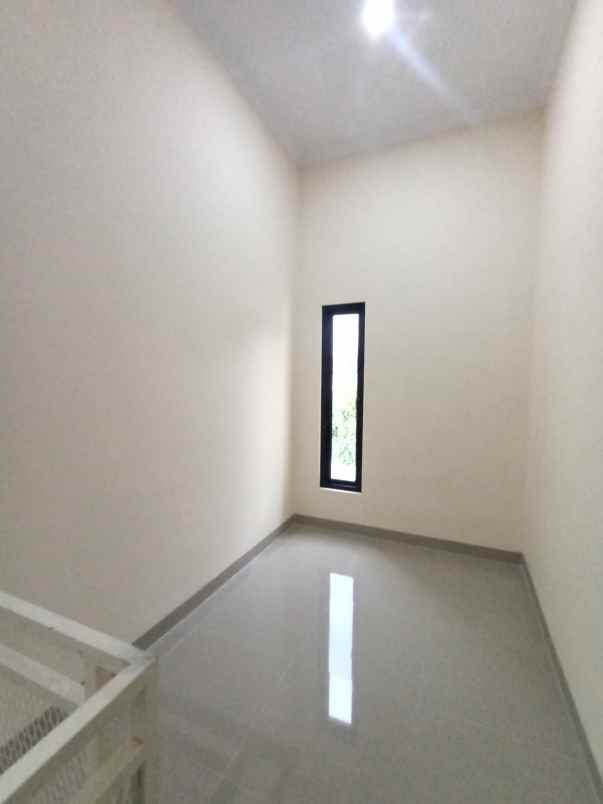 dijual rumah pesona anggrek