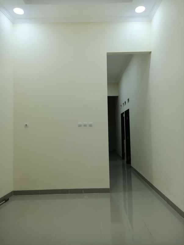 dijual rumah pesona anggrek