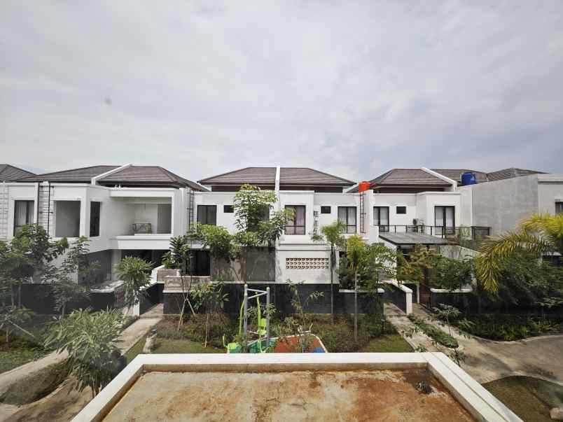 dijual rumah podomoro park