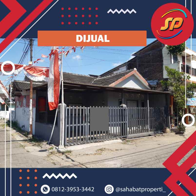 dijual rumah pojok di perumahan kramat 2