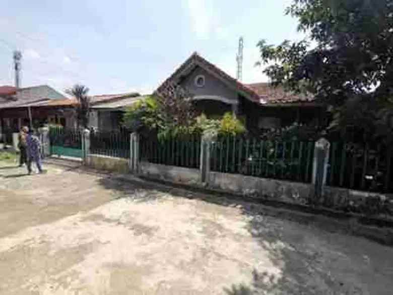 dijual rumah pondok aren
