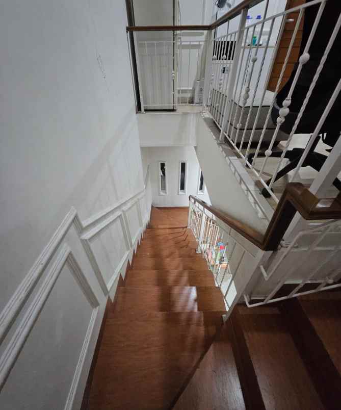 dijual rumah pondok labu cinere depok