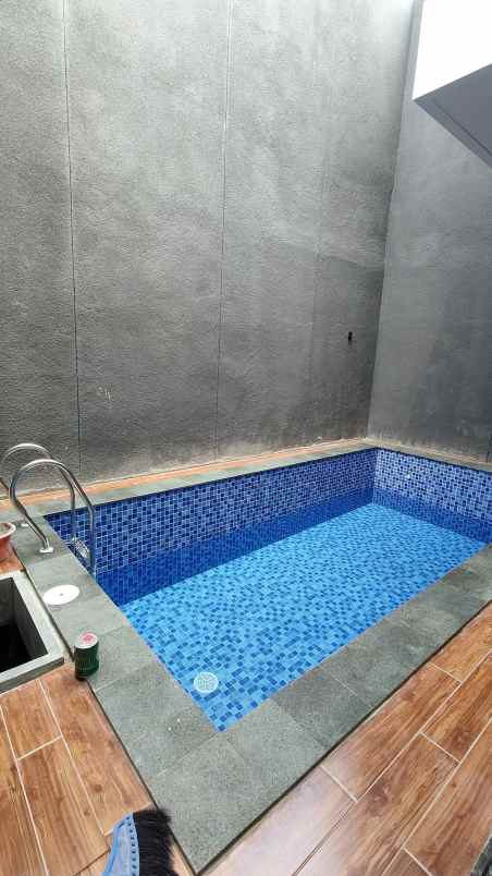 dijual rumah pondok pinang