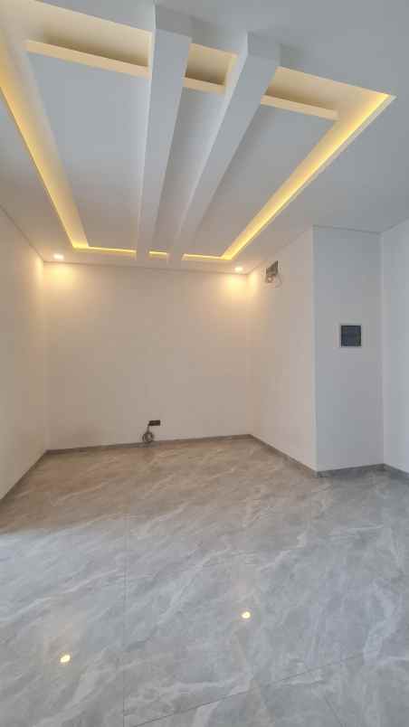 dijual rumah pondok pinang