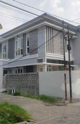 dijual rumah pradah permai