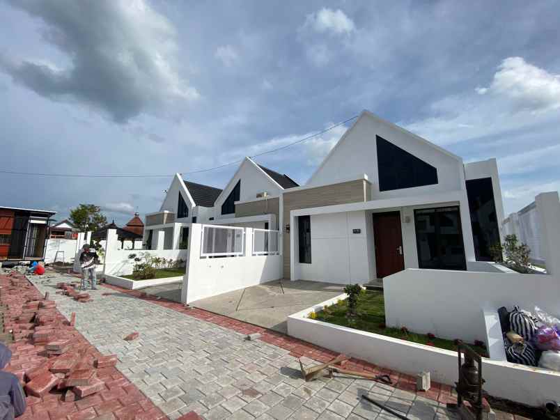 dijual rumah prambanan klaten