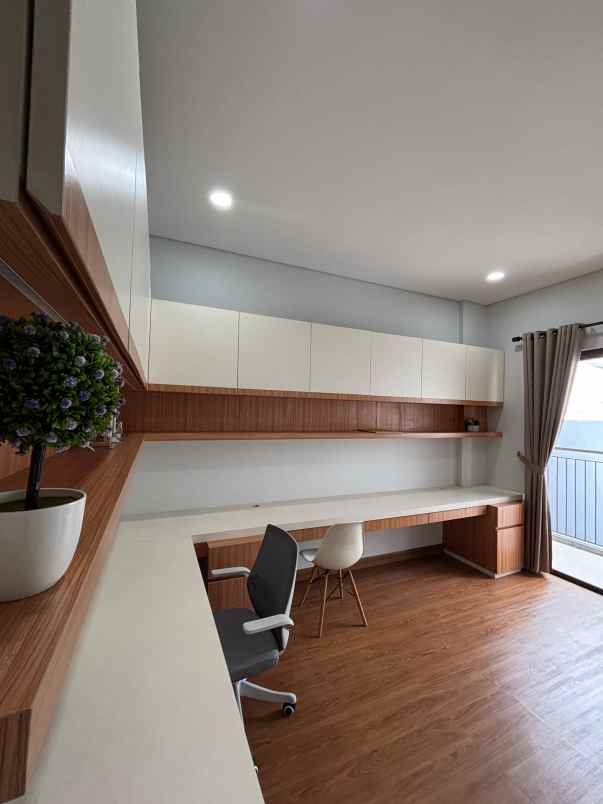 dijual rumah prestigia the eminent bsd city