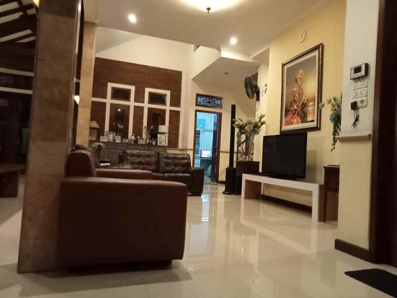 dijual rumah pringwulung condongcatur