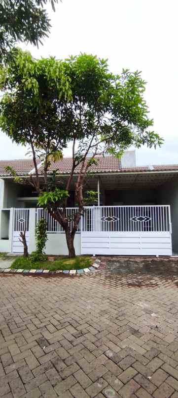 dijual rumah psj valencia gedangan sidoarjo