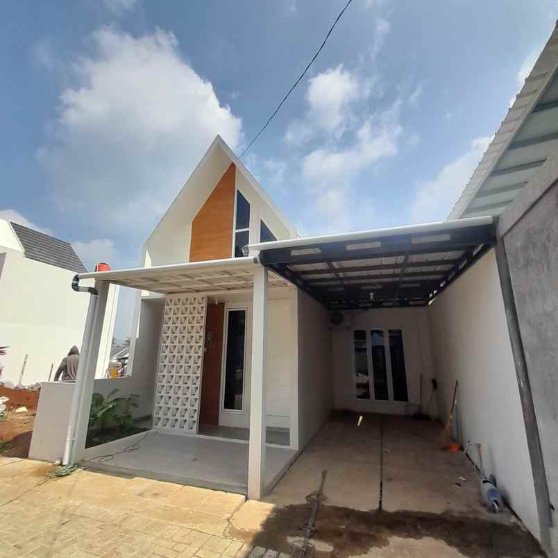 dijual rumah pudakpayung