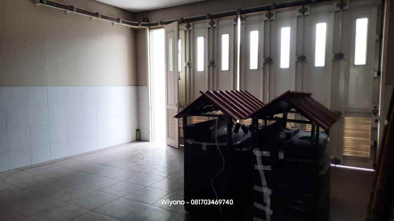 dijual rumah puri sukolilo timur raya