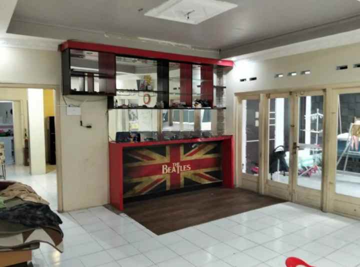 dijual rumah putro agung