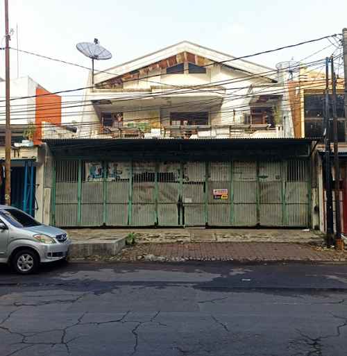 dijual rumah raya manyar