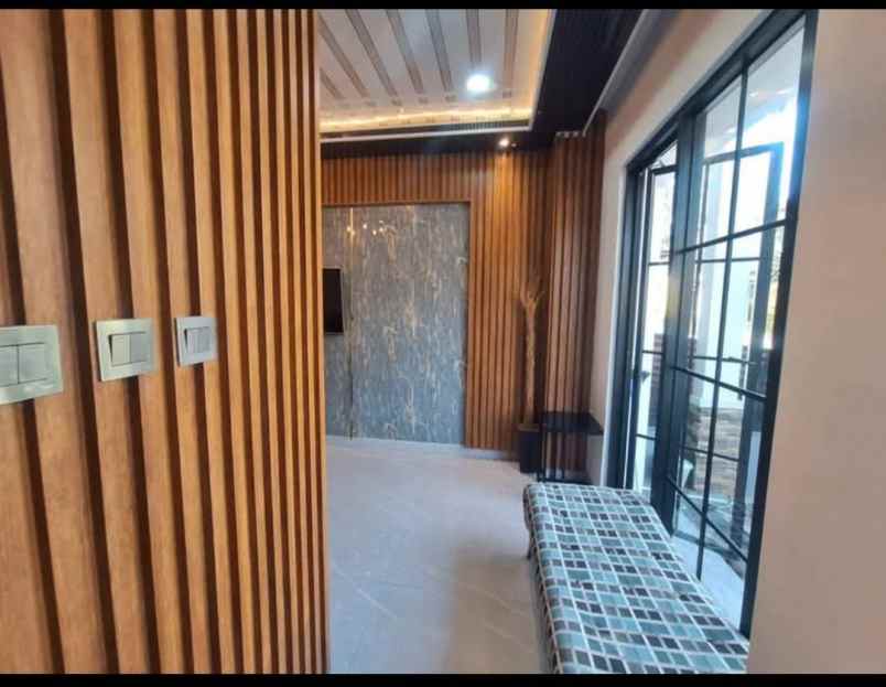 dijual rumah raya stpi curug