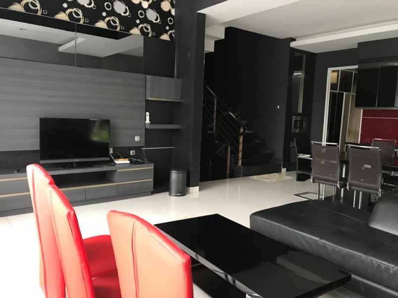 dijual rumah rumah mewah sejuk resort