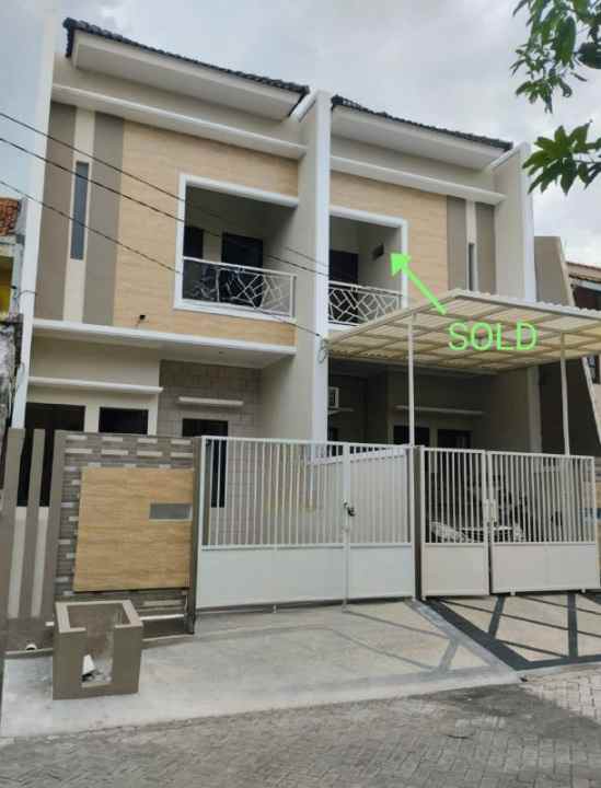 dijual rumah rungkut asri