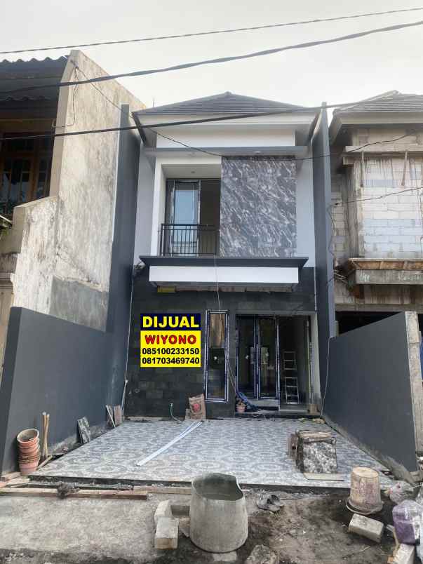 dijual rumah rungkut asri