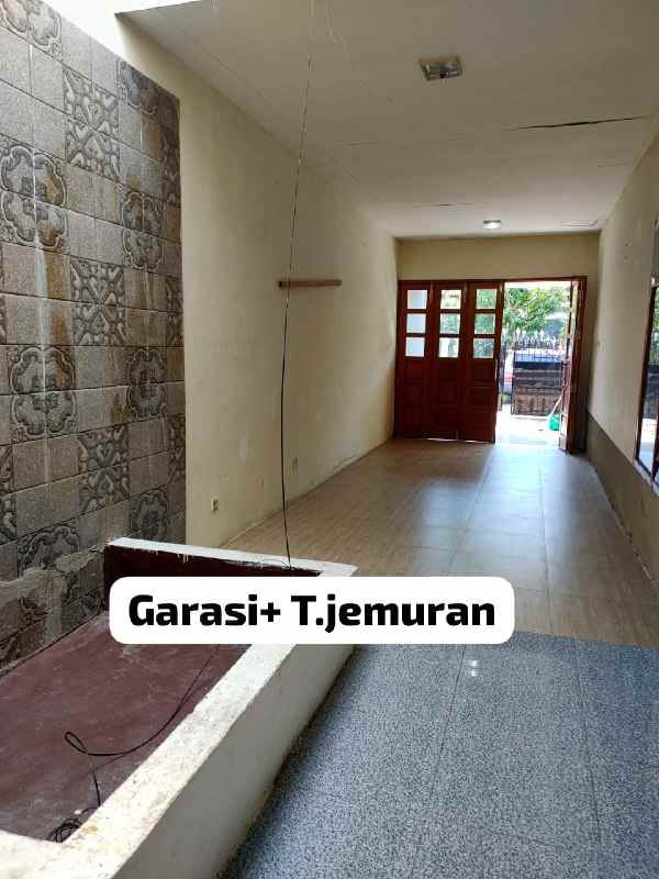 dijual rumah rungkut asri timur