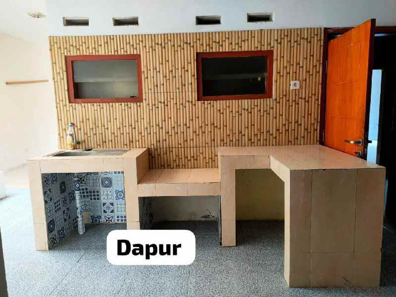 dijual rumah rungkut asri timur