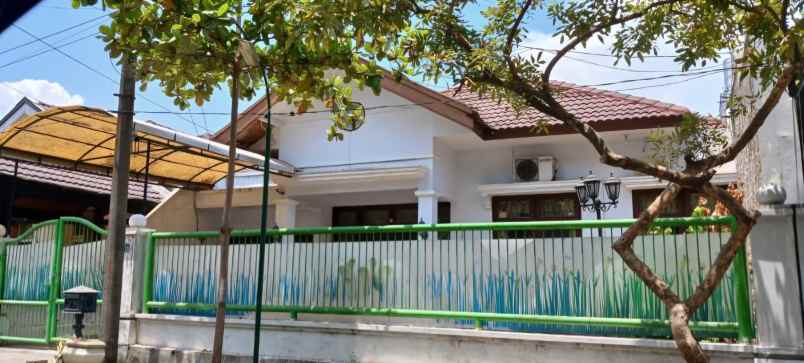 dijual rumah rungkut mapan